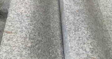 东莞芙蓉白S型拉丝面路沿石