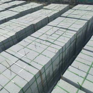 东莞 芝麻白1.8公分火烧300*600地铺，清仓大甩卖