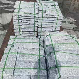 东莞 芝麻白蘑菇石装车出货