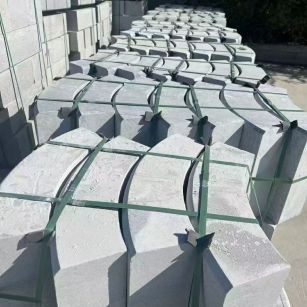 东莞 芝麻灰弧形路沿石