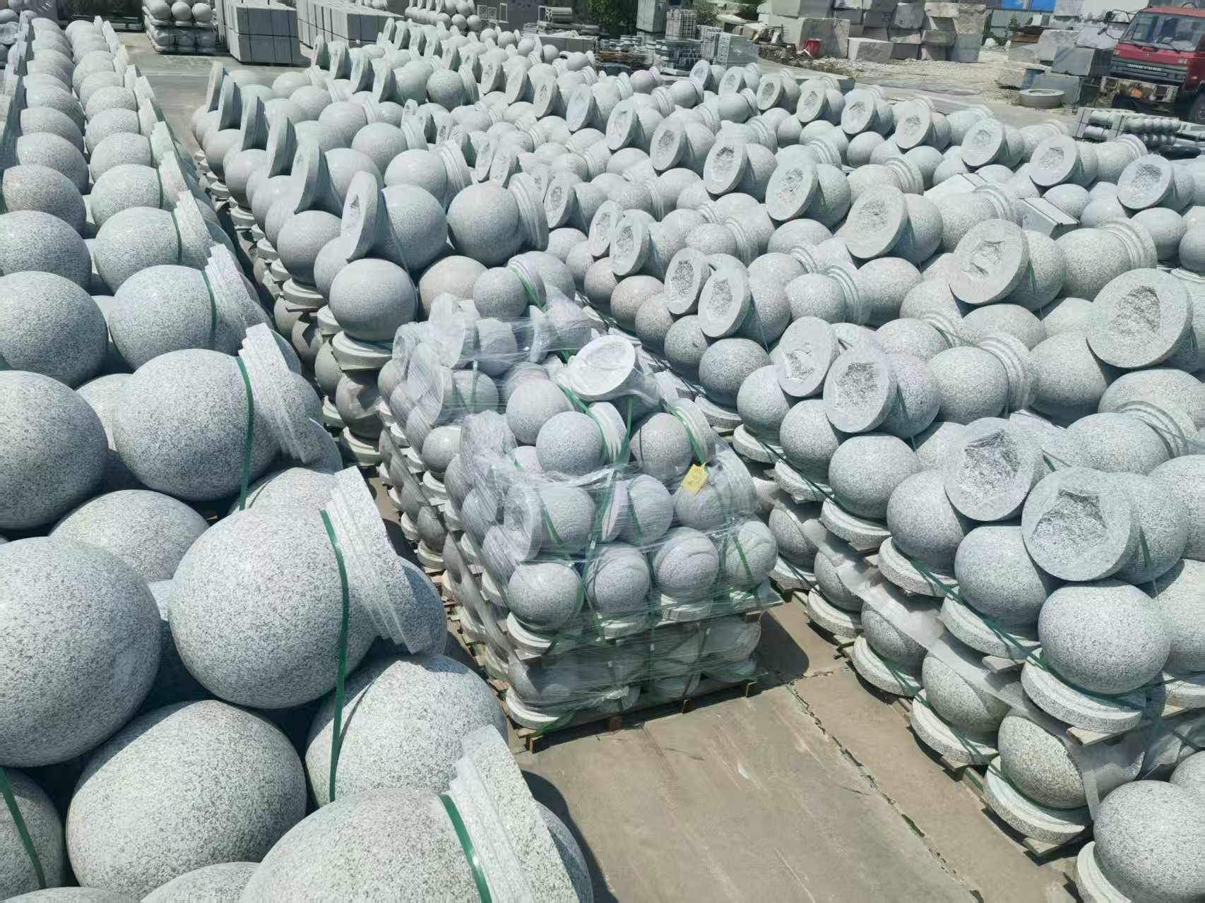 东莞 花岗岩实心圆球，石球，挡车球，挡车石，车止石，路障石。