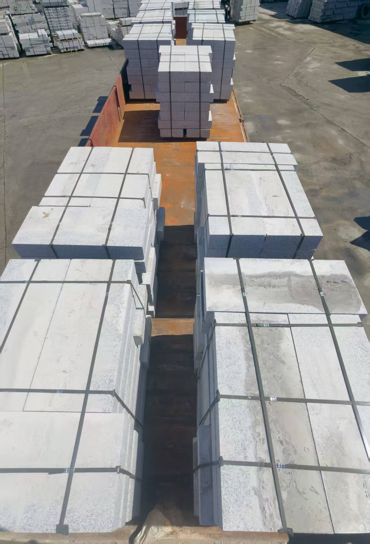 东莞 路沿石装车出货