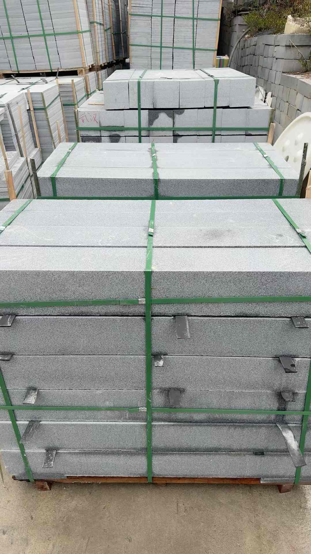 东莞 芝麻灰机切面栏杆