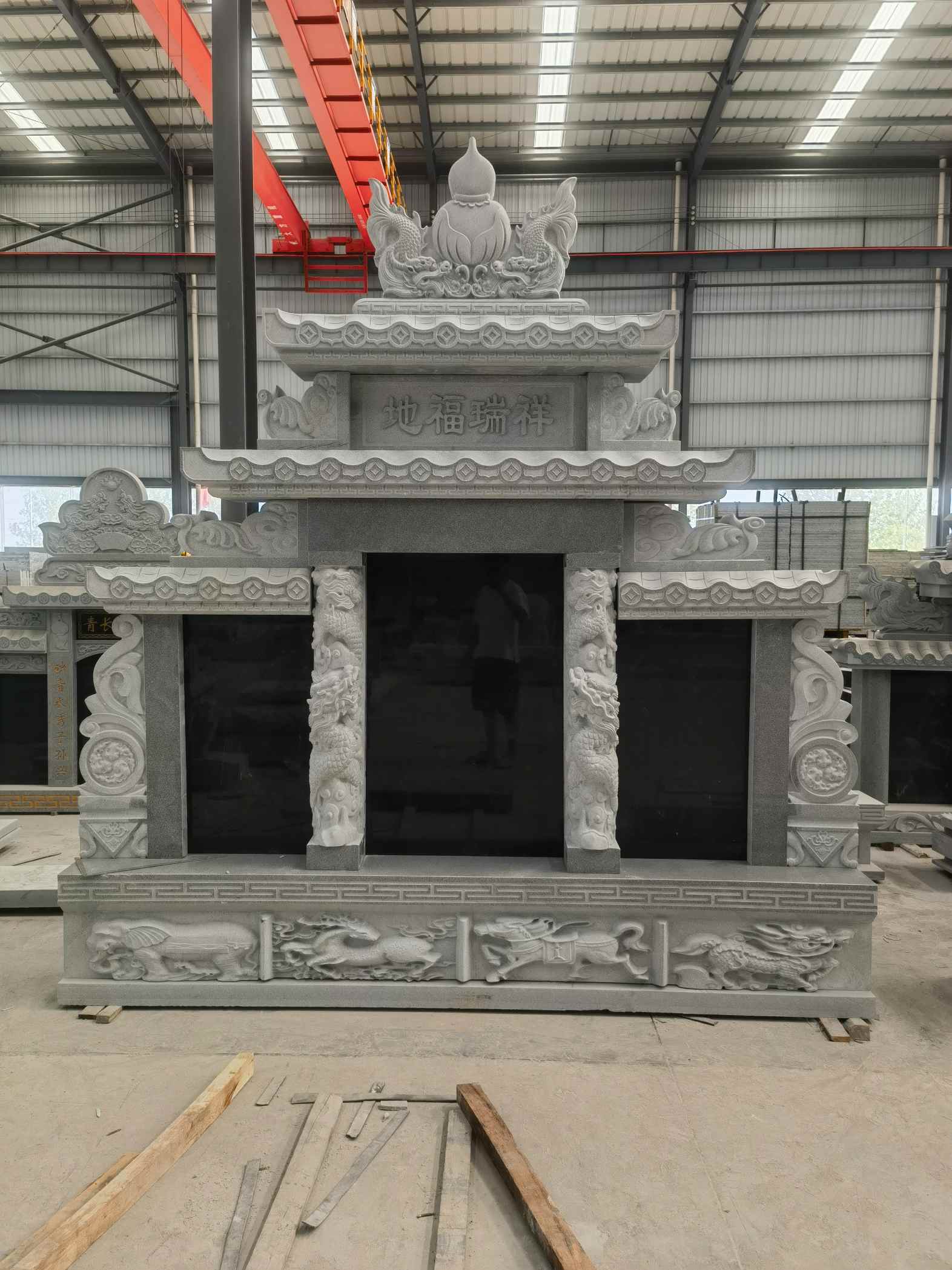 东莞 芝麻灰高档墓碑、土墓，一套也支持定做