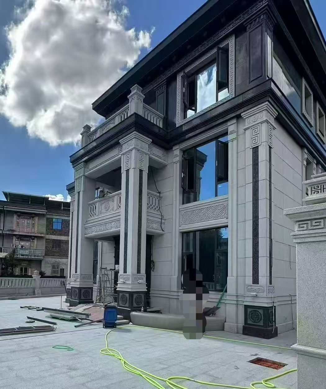 东莞 别墅干挂，芝麻白与芝麻黑完美配合