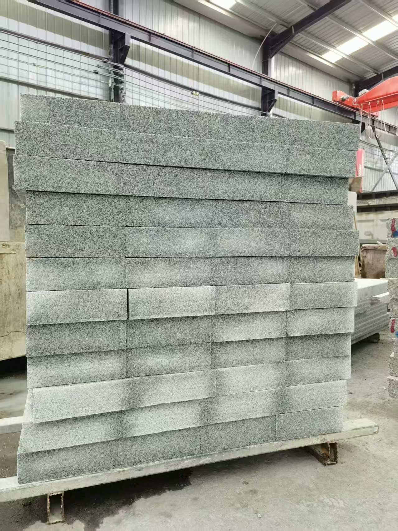 东莞 芝麻白10公分300*600广场地铺，A料定制，尺寸标准，厚薄均匀